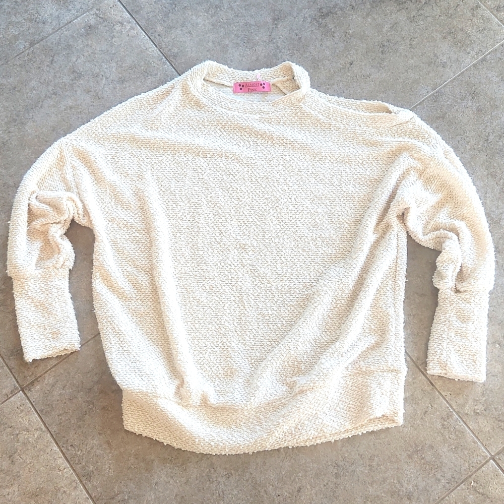 NWOT..Cold Shoulder sweater